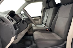 valkoinen Volkswagen Transporter 2019 kuva 8.