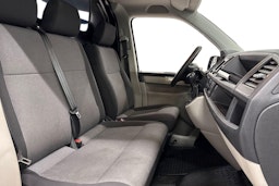 valkoinen Volkswagen Transporter 2019 kuva 11.