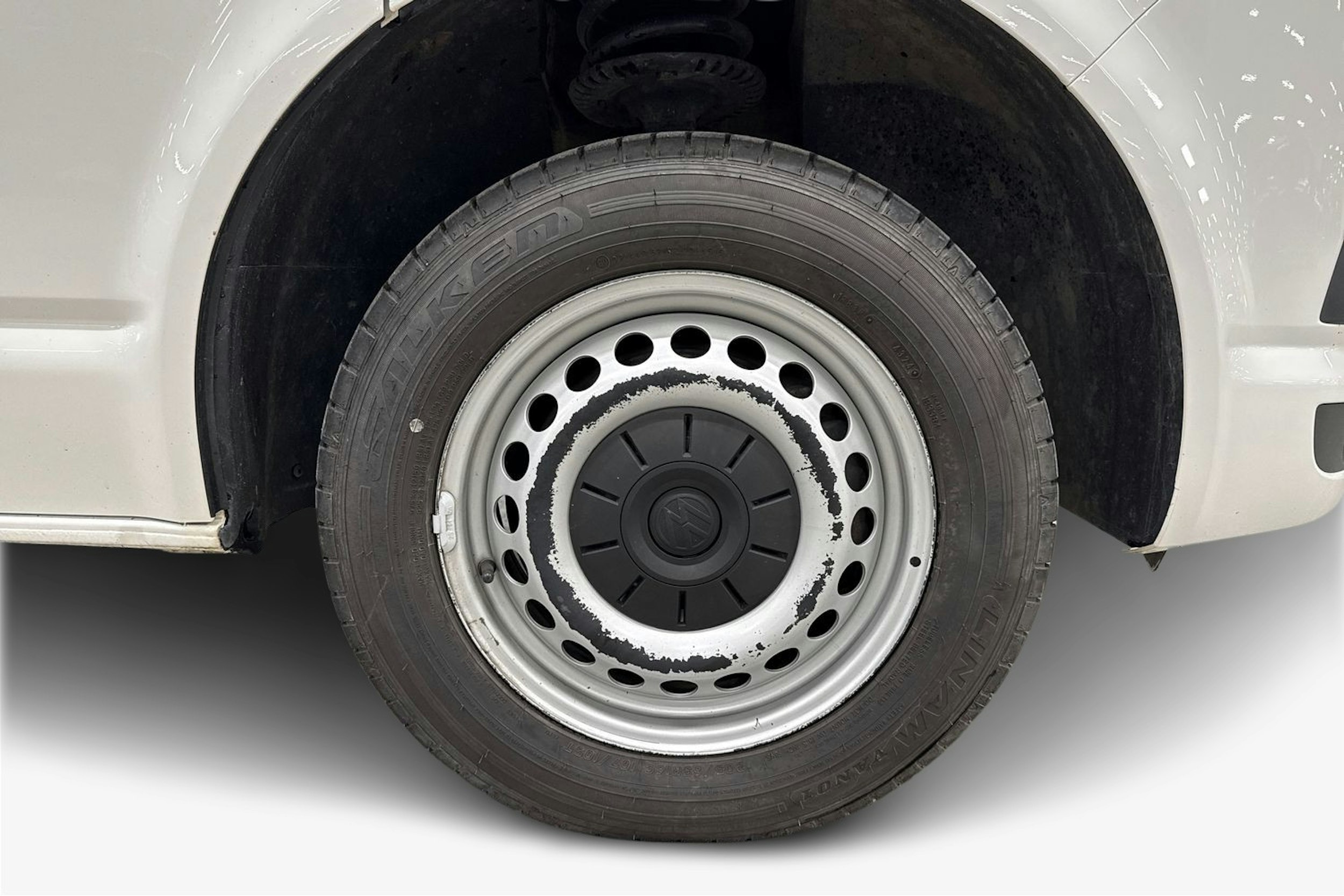 valkoinen Volkswagen Transporter 2019 kuva 12.