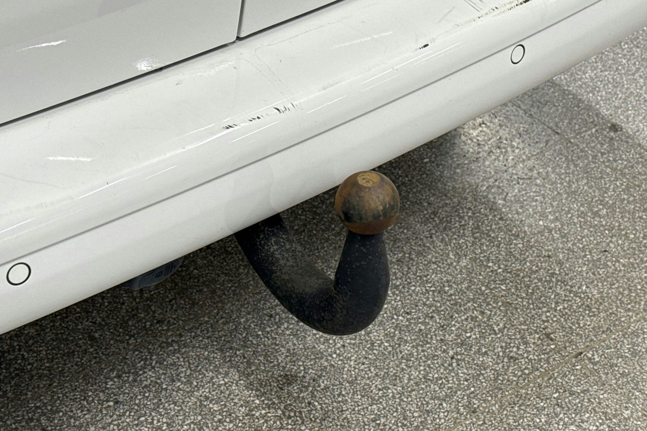 valkoinen Volkswagen Transporter 2019 kuva 16.