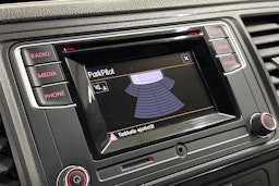 valkoinen Volkswagen Transporter 2019 kuva 21.