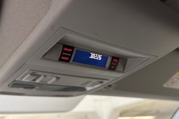 valkoinen Volkswagen Transporter 2019 kuva 21.