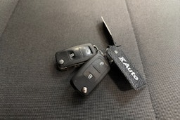 valkoinen Volkswagen Transporter 2019 kuva 23.