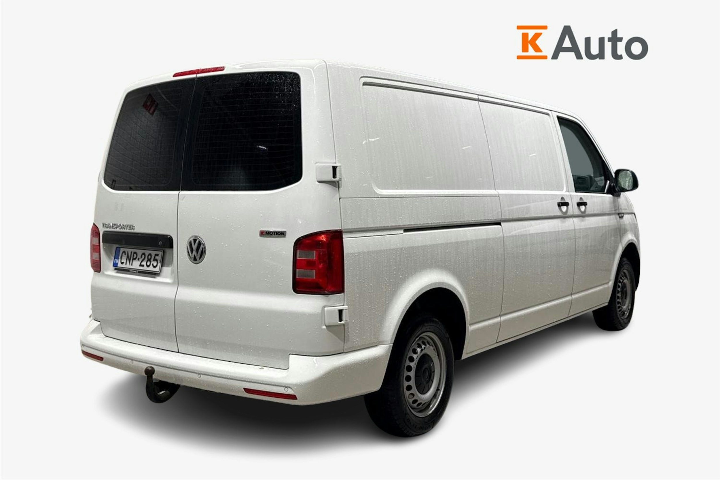 Valkoinen Volkswagen Transporter 2019 kuva 2.