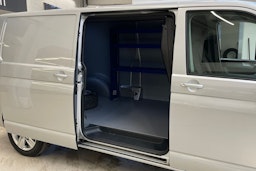 hopea Volkswagen Transporter 2019 kuva 13.