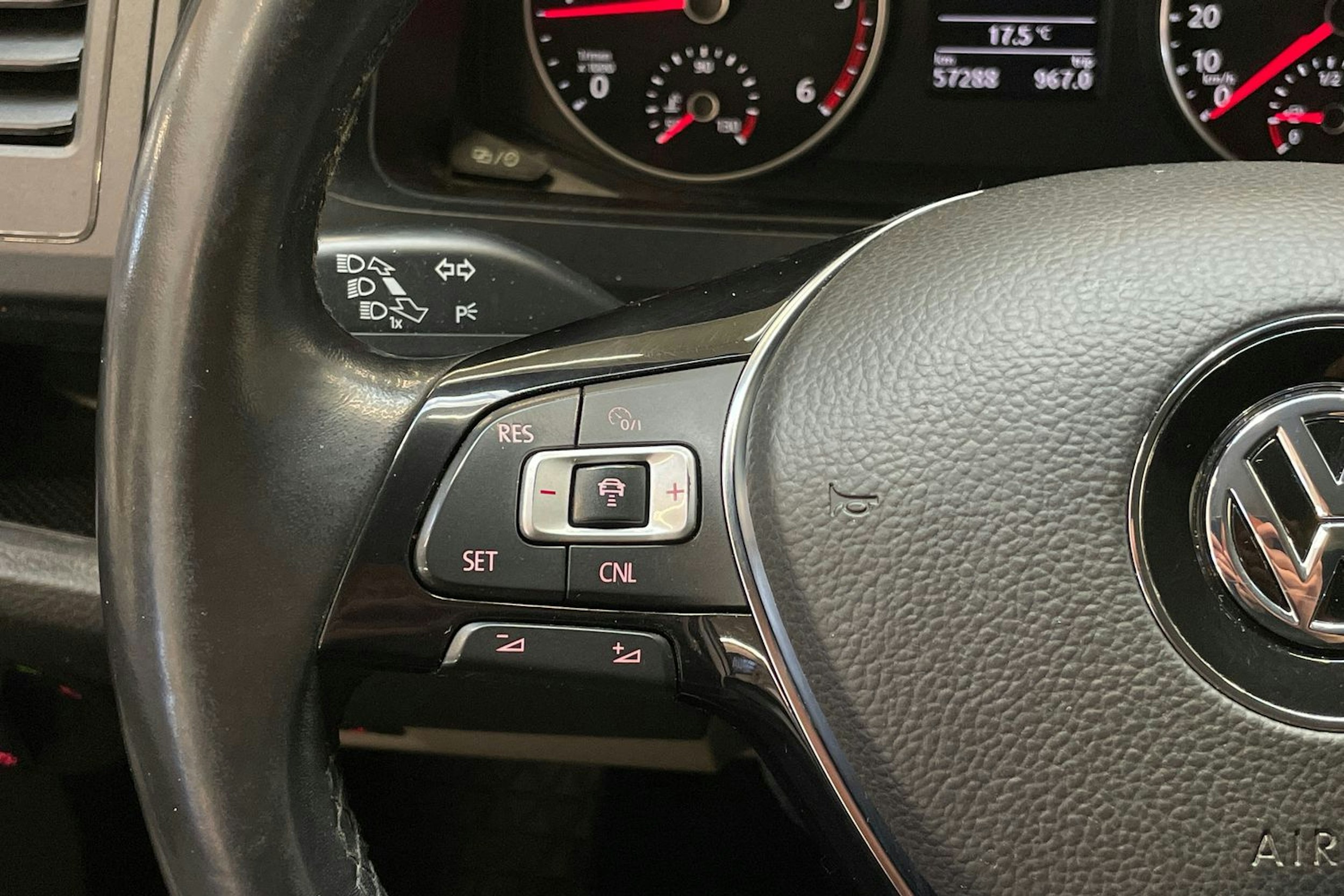 hopea Volkswagen Transporter 2019 kuva 21.