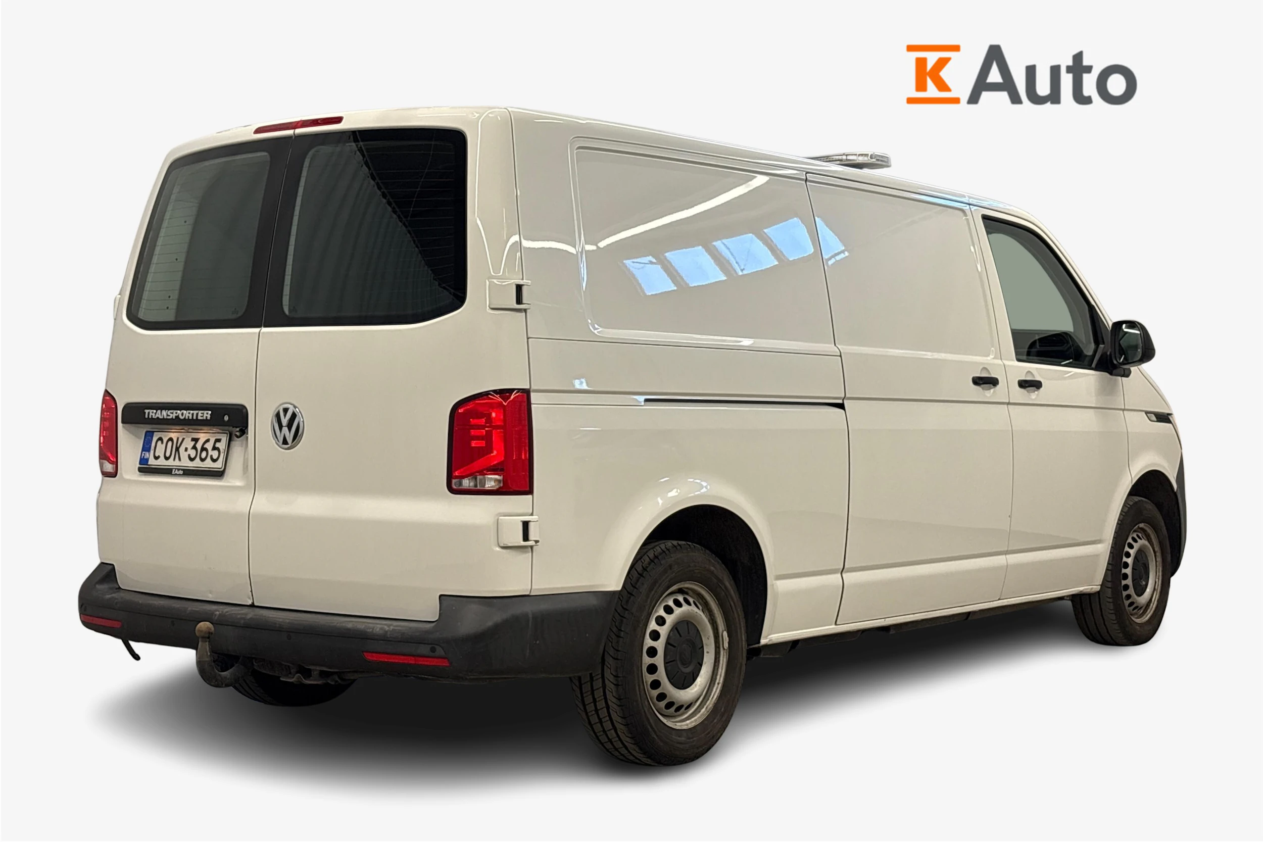 valkoinen Volkswagen Transporter 2019 kuva 2.