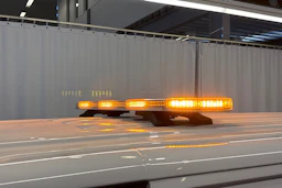 valkoinen Volkswagen Transporter 2019 kuva 24.