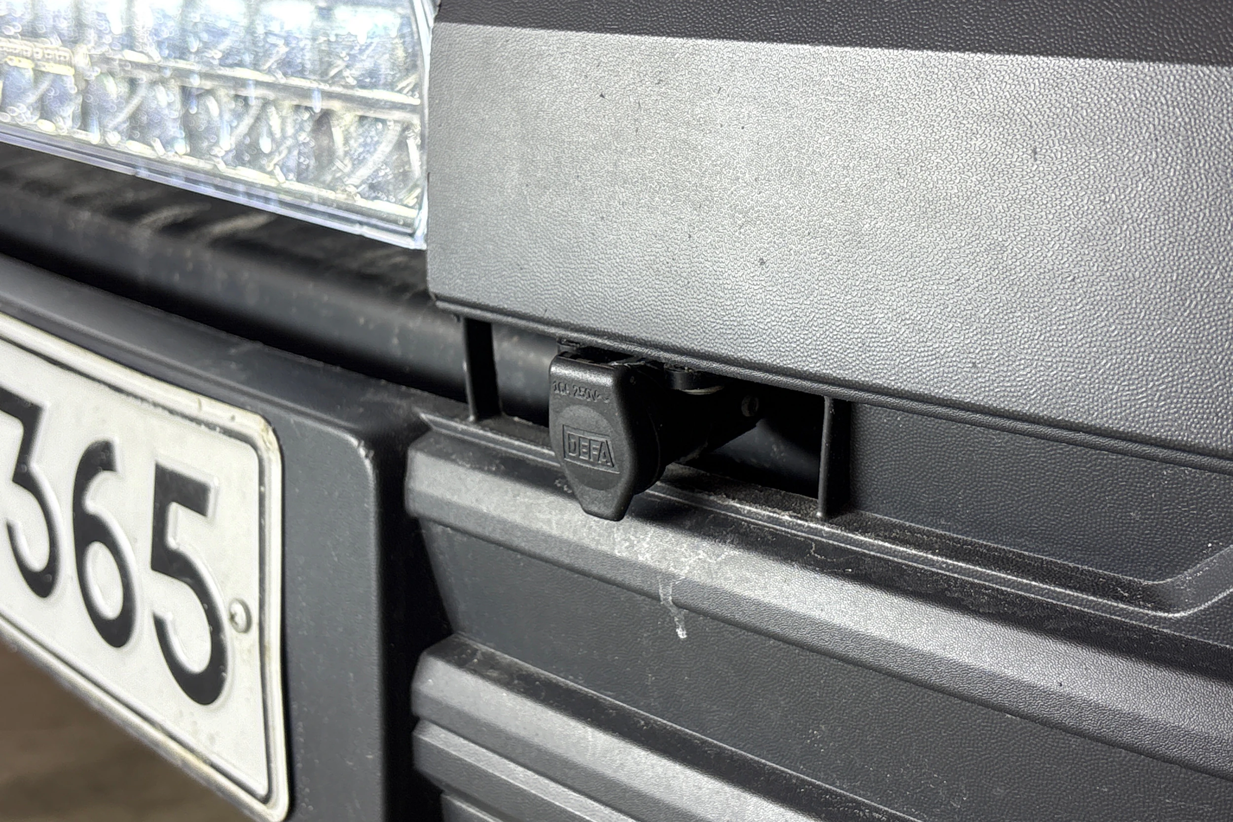 valkoinen Volkswagen Transporter 2019 kuva 25.