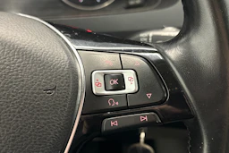 harmaa Volkswagen Transporter 2019 kuva 12.