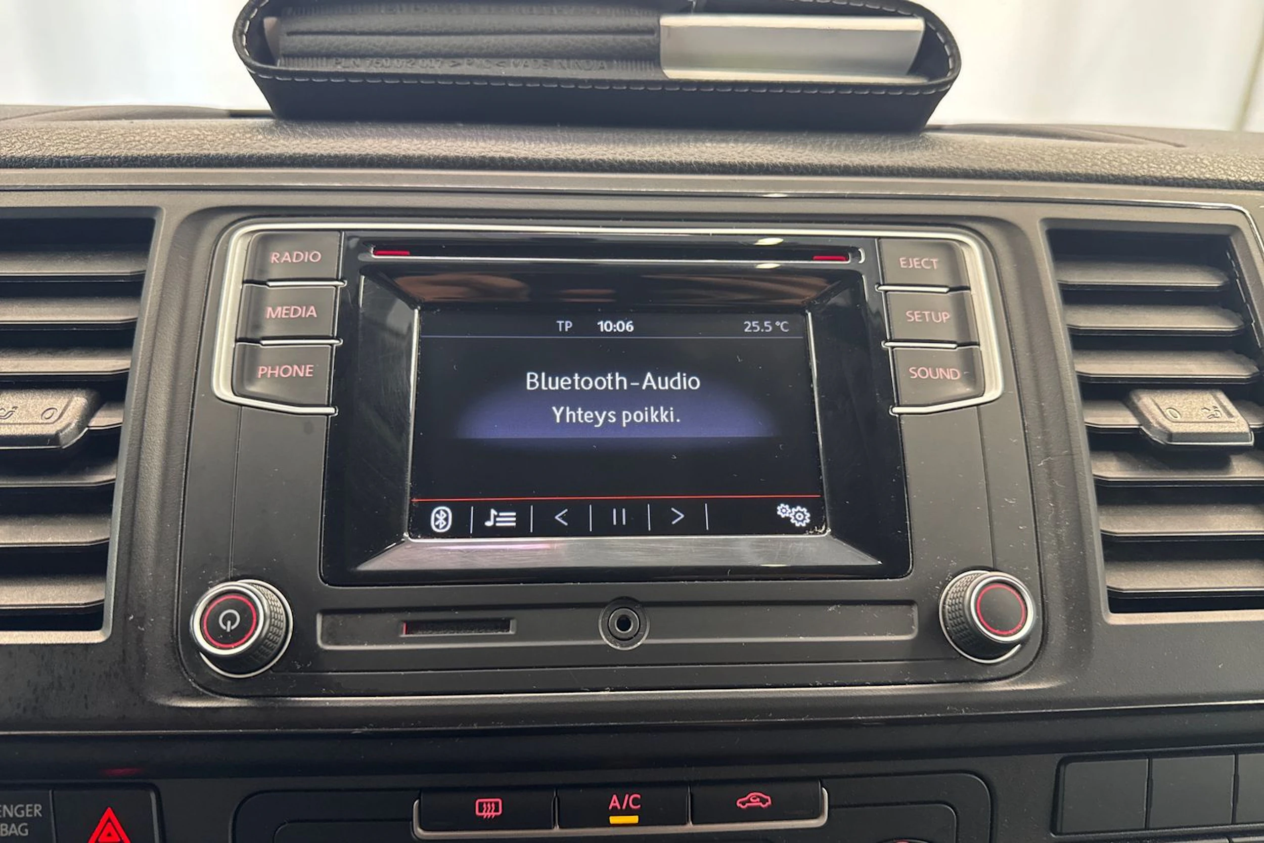 musta Volkswagen Transporter 2019 kuva 10.