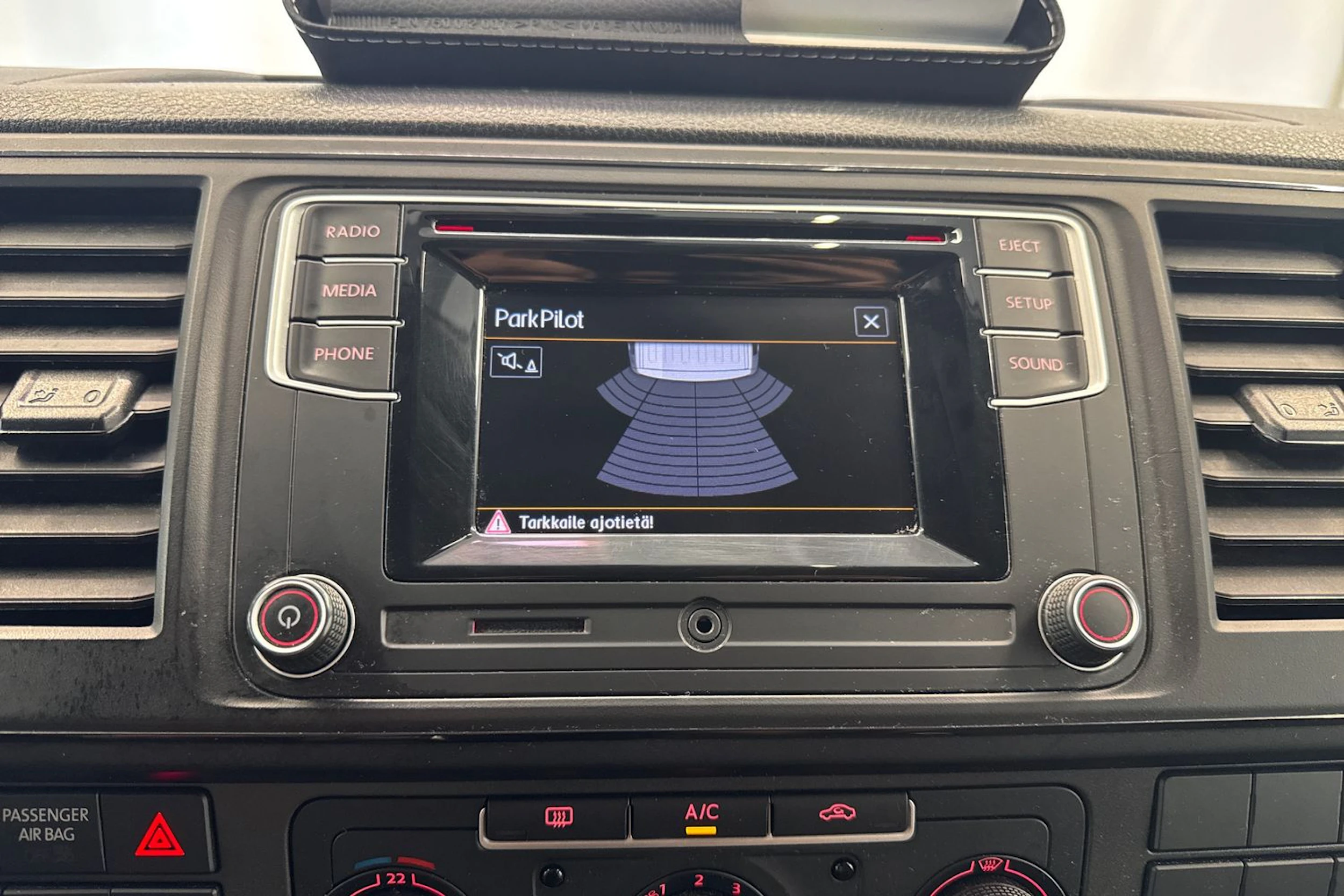 musta Volkswagen Transporter 2019 kuva 11.