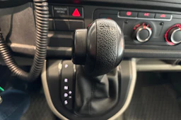 Valkoinen Volkswagen TRANSPORTER 2019 kuva 19.