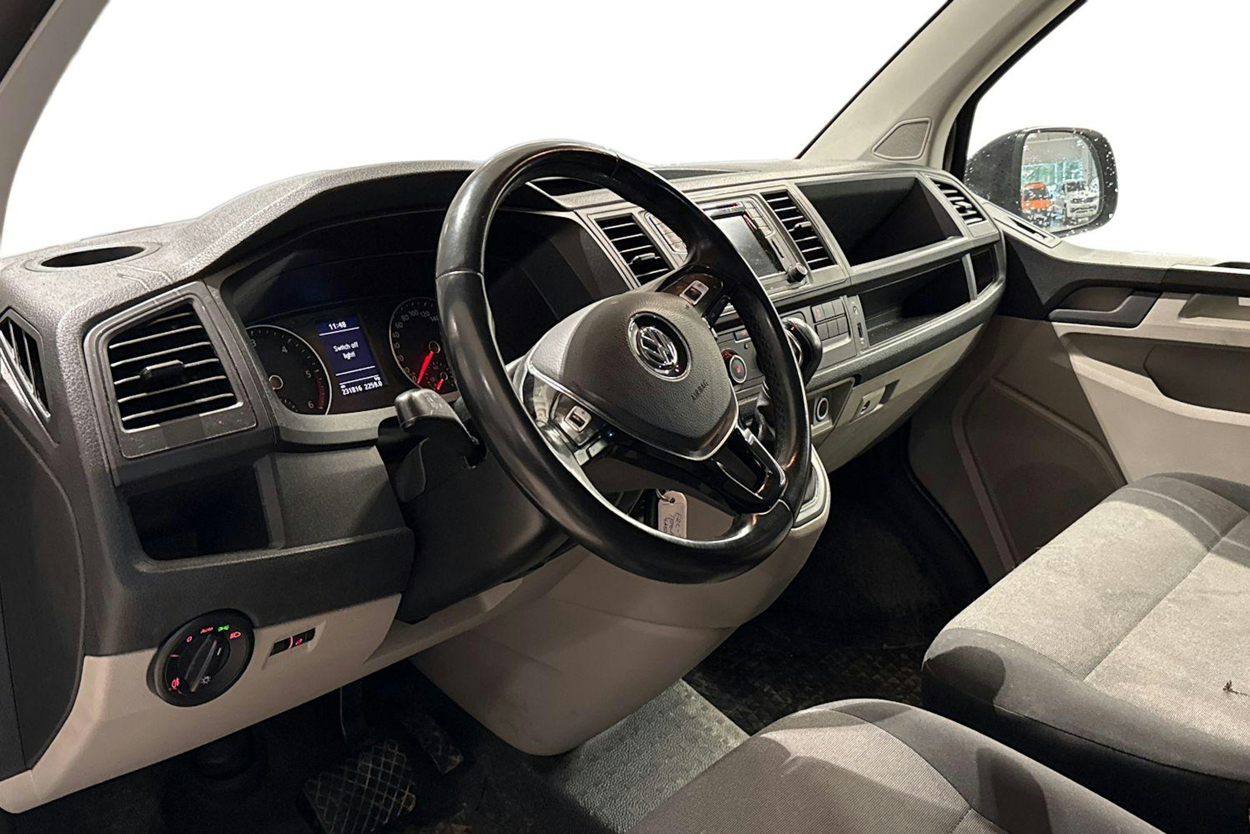 Musta Volkswagen TRANSPORTER 2019 kuva 3.