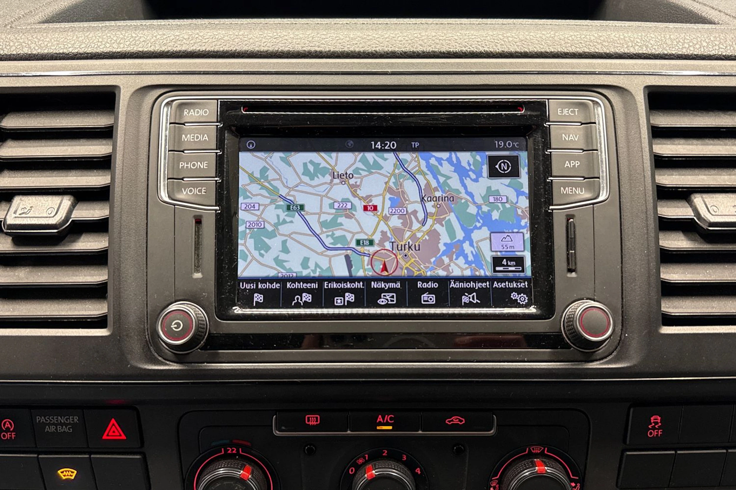 Musta Volkswagen TRANSPORTER 2019 kuva 22.