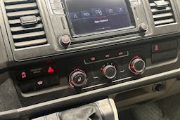sininen Volkswagen Transporter 2019 kuva 21.