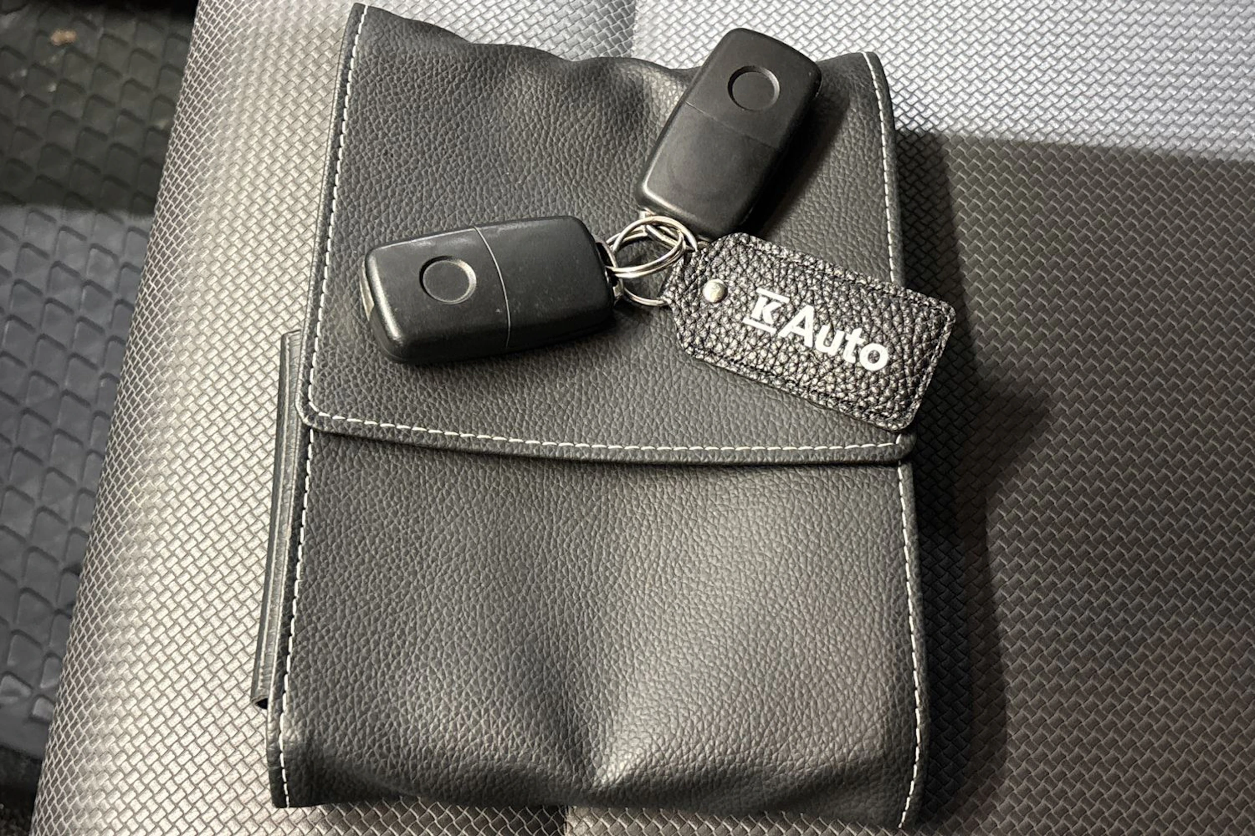 valkoinen Volkswagen Transporter 2019 kuva 31.