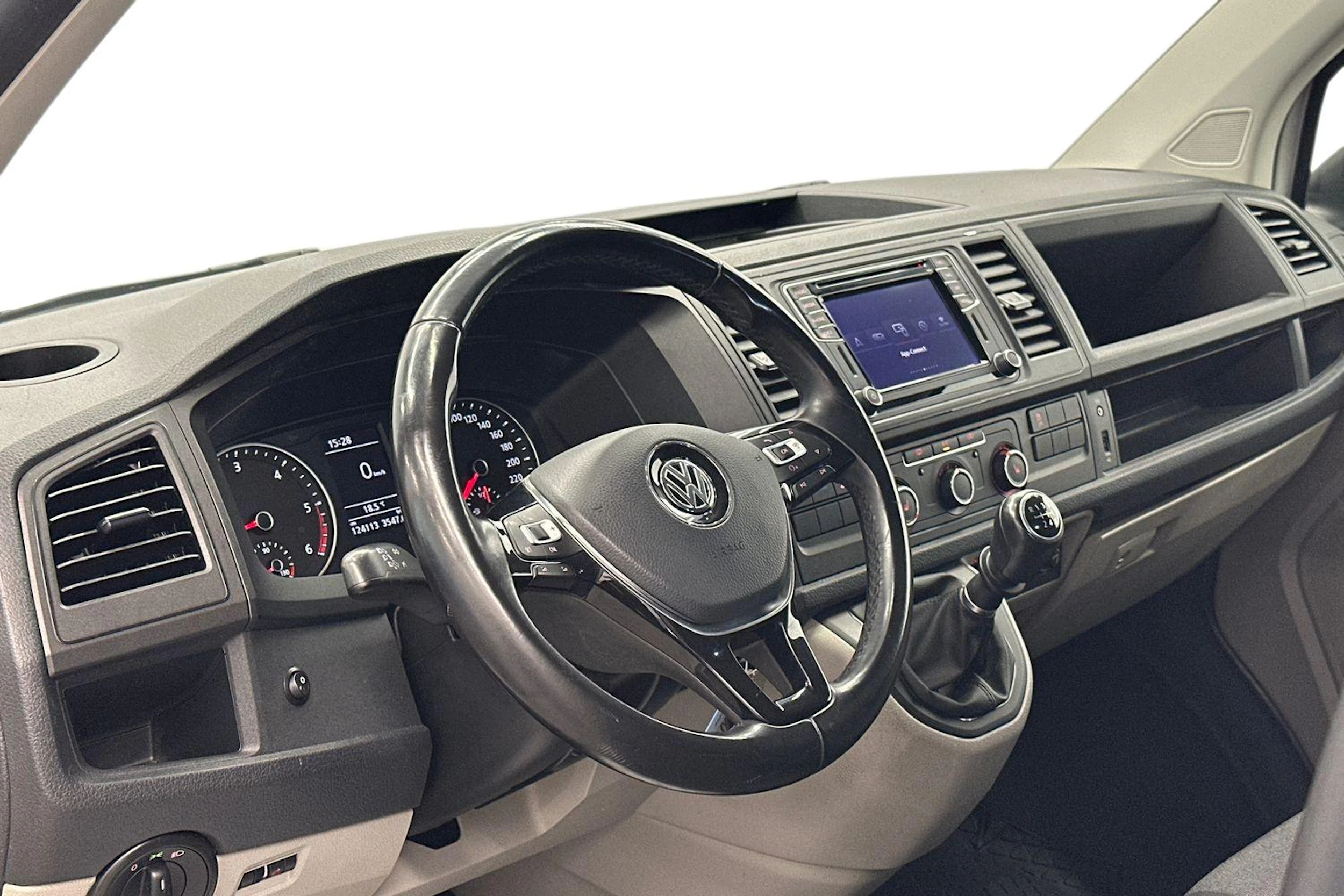 valkoinen Volkswagen Transporter 2019 kuva 6.