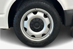 valkoinen Volkswagen Transporter 2019 kuva 9.