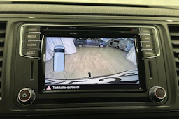 valkoinen Volkswagen Transporter 2019 kuva 18.