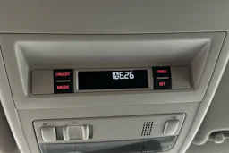 valkoinen Volkswagen Transporter 2019 kuva 19.