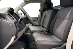 Valkoinen Volkswagen Transporter 2019 kuva 7.