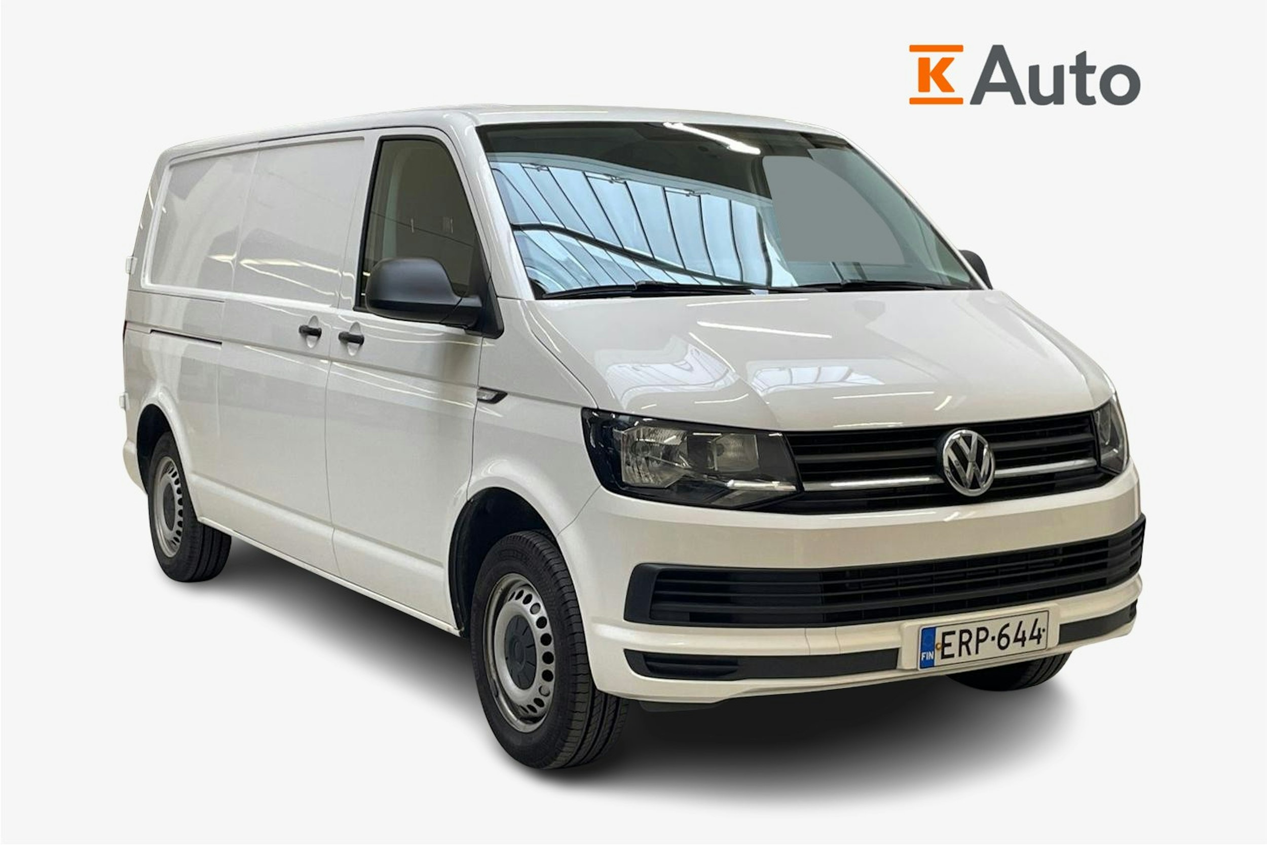 valkoinen Volkswagen Transporter 2019 kuva 1.