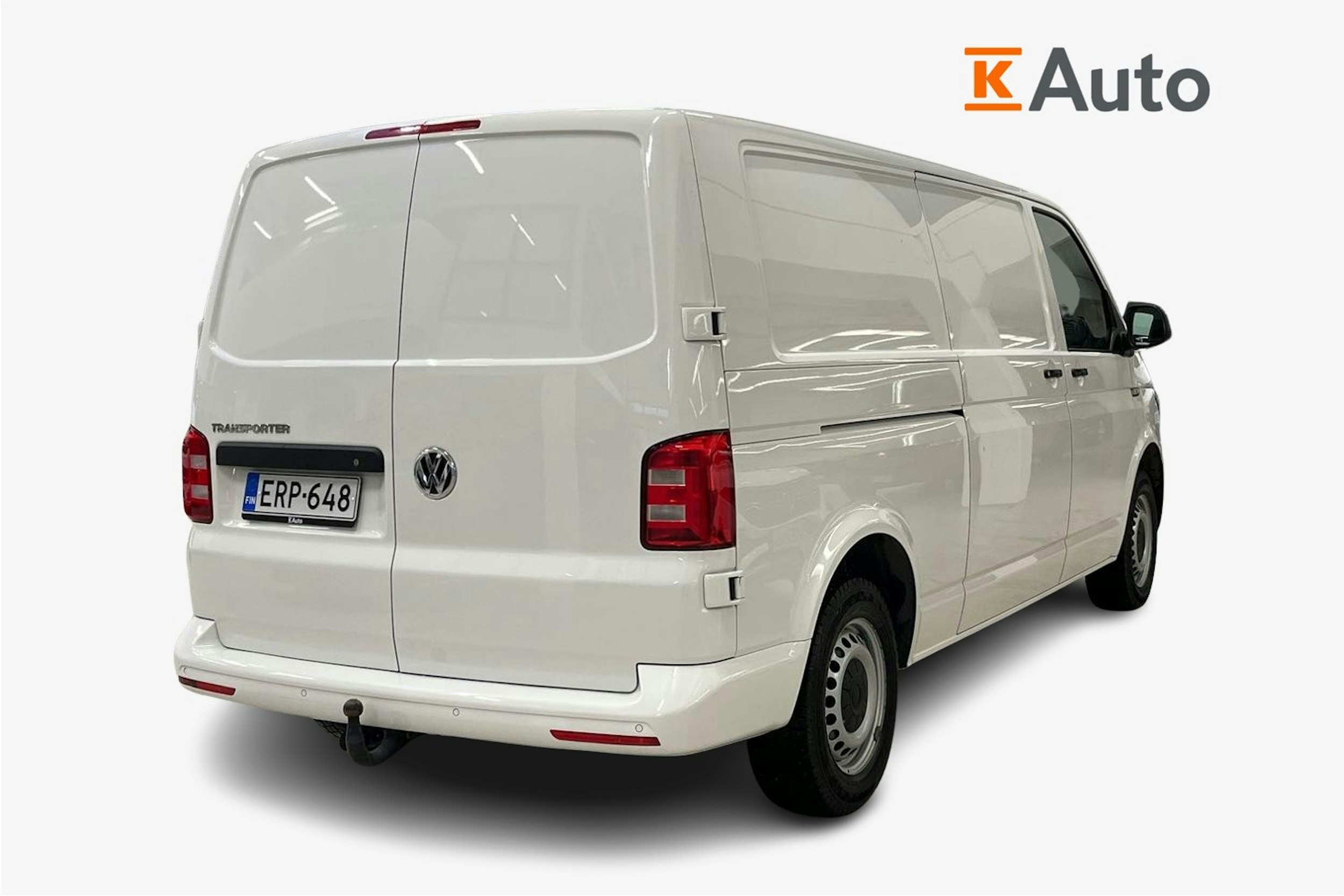 valkoinen Volkswagen Transporter 2019 kuva 3.