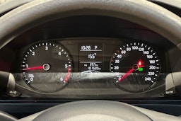 valkoinen Volkswagen Transporter 2019 kuva 17.