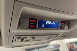 valkoinen Volkswagen Transporter 2019 kuva 21.