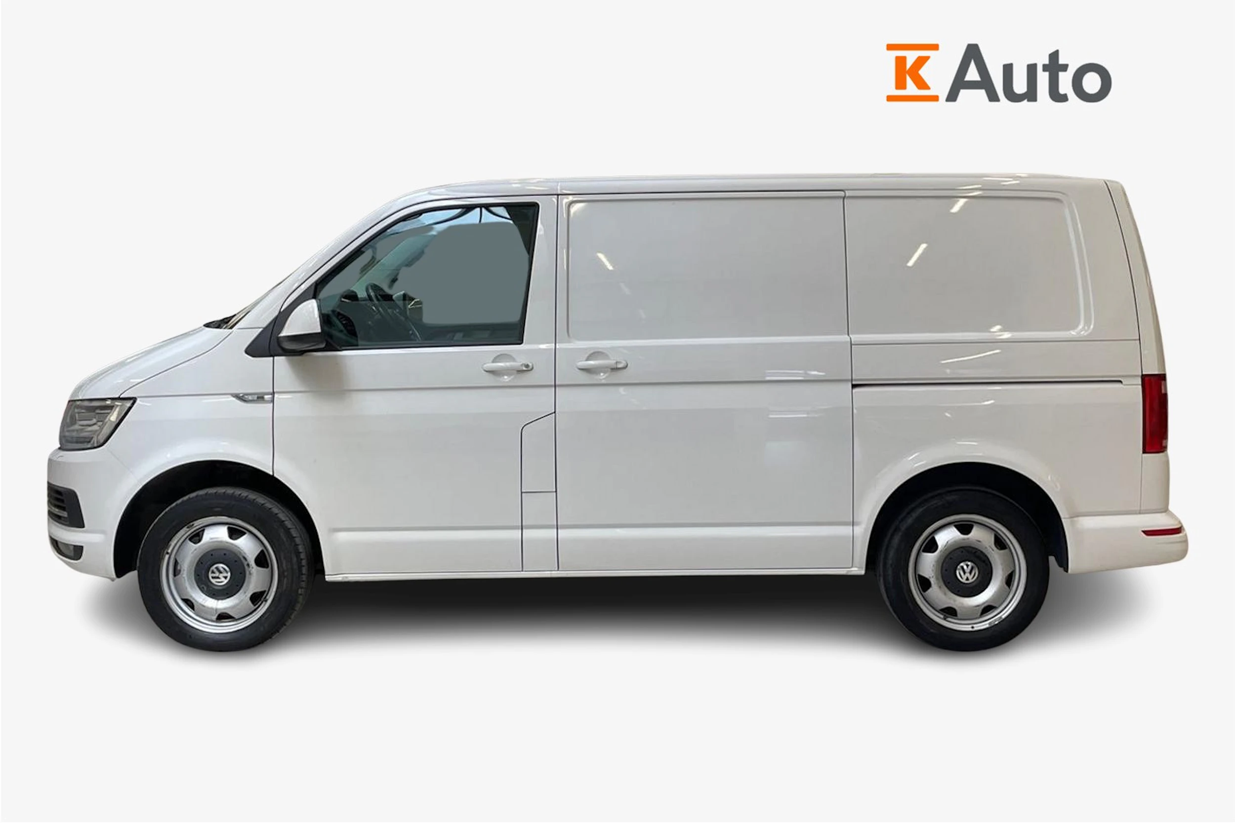 valkoinen Volkswagen Transporter 2019 kuva 7.