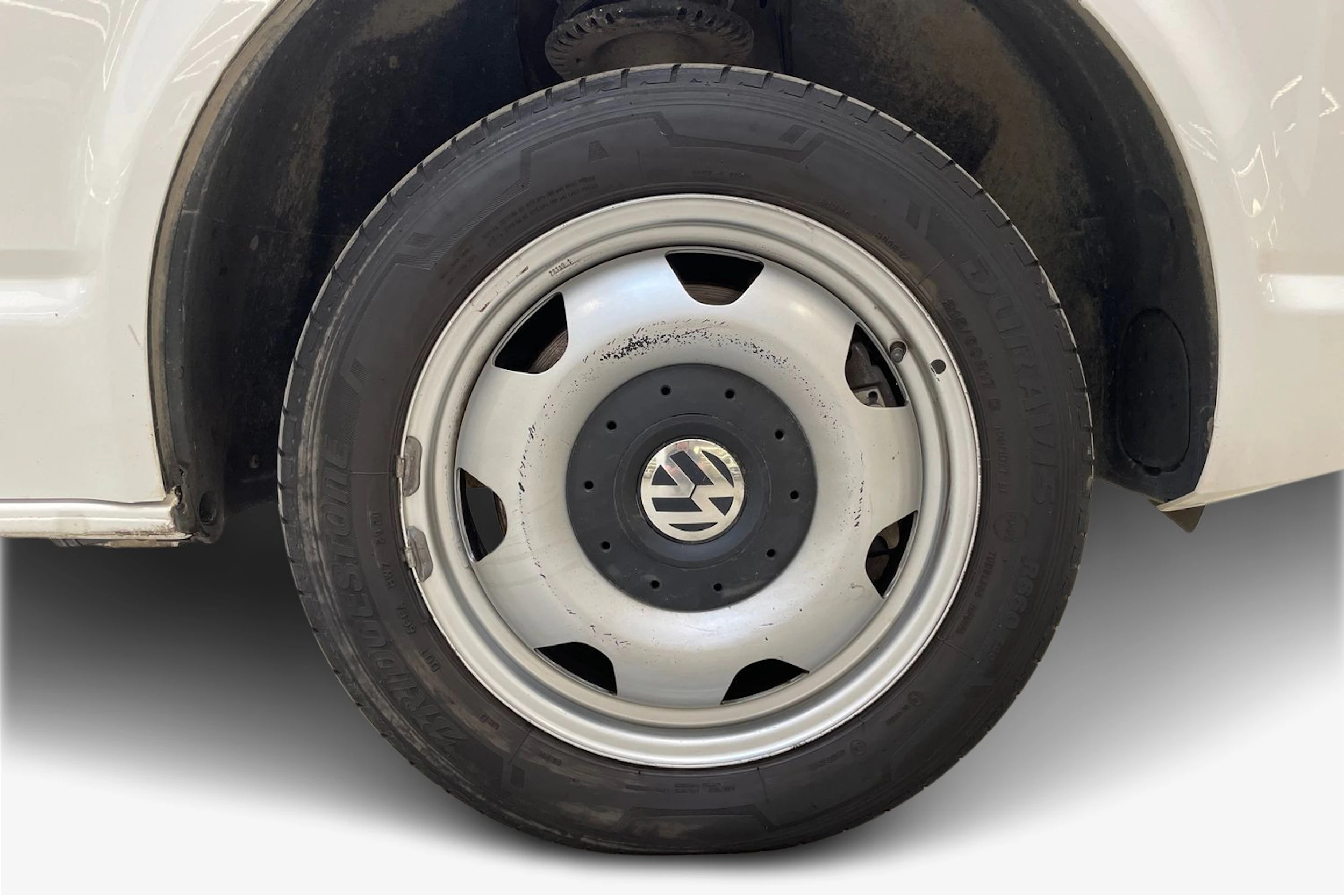 valkoinen Volkswagen Transporter 2019 kuva 11.