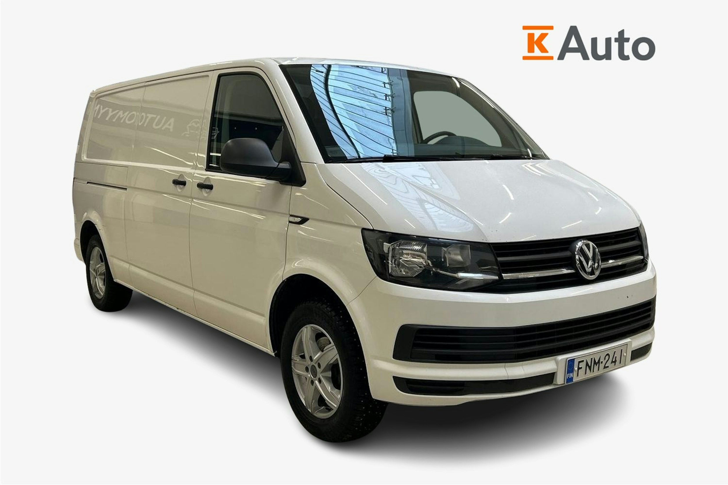 valkoinen Volkswagen Transporter 2019 kuva 1.