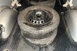 valkoinen Volkswagen Transporter 2019 kuva 13.