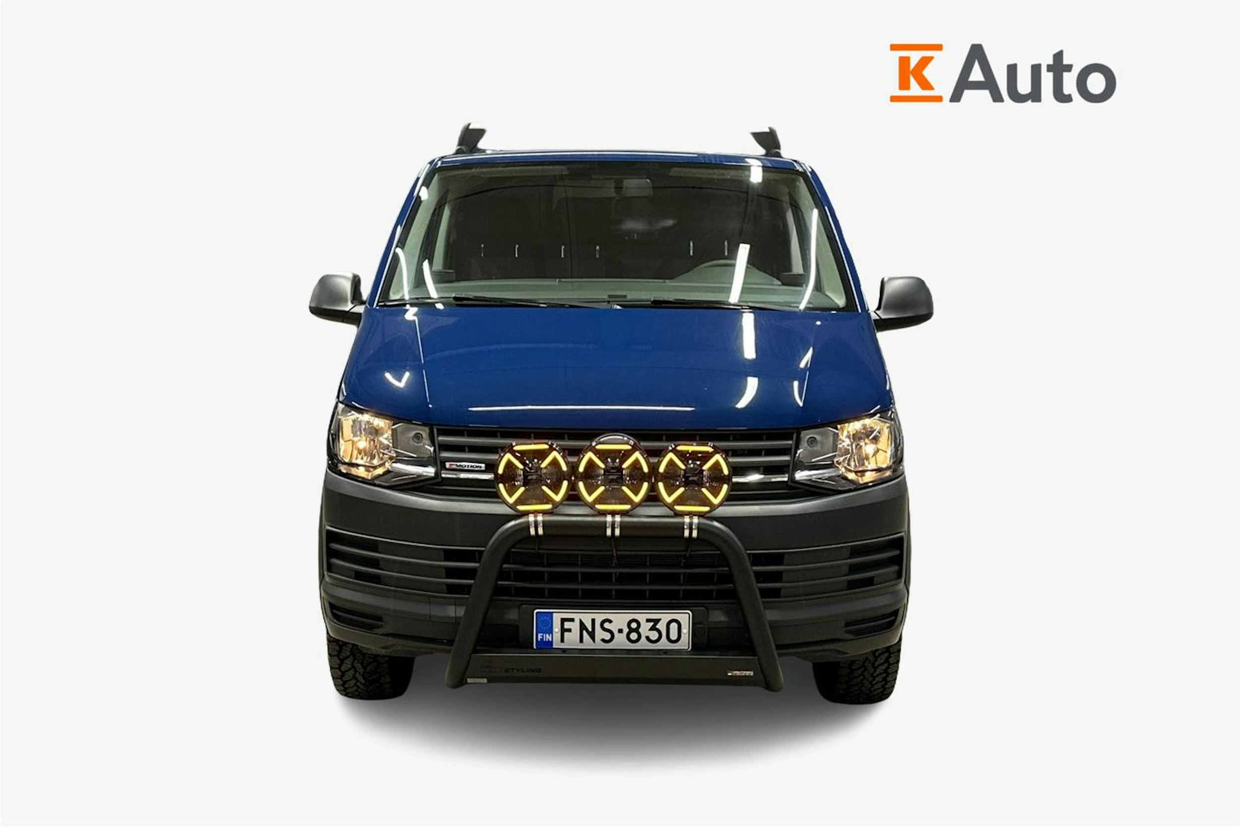 sininen Volkswagen Transporter 2019 kuva 5.