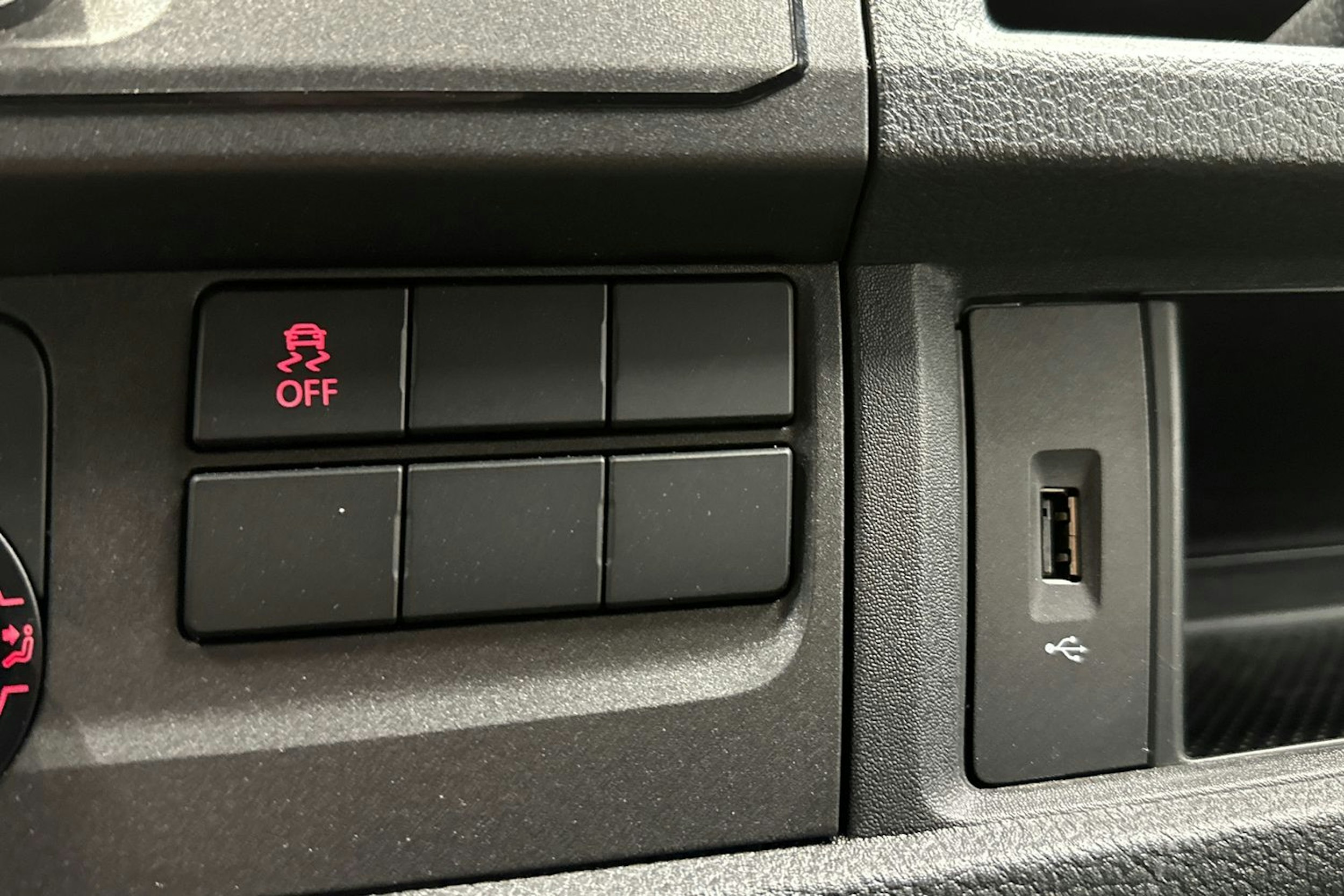 sininen Volkswagen Transporter 2019 kuva 24.