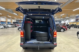 sininen Volkswagen Transporter 2019 kuva 28.