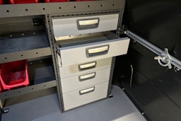 sininen Volkswagen Transporter 2019 kuva 31.