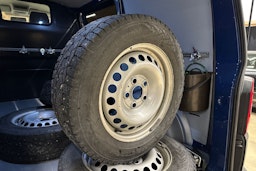 sininen Volkswagen Transporter 2019 kuva 35.