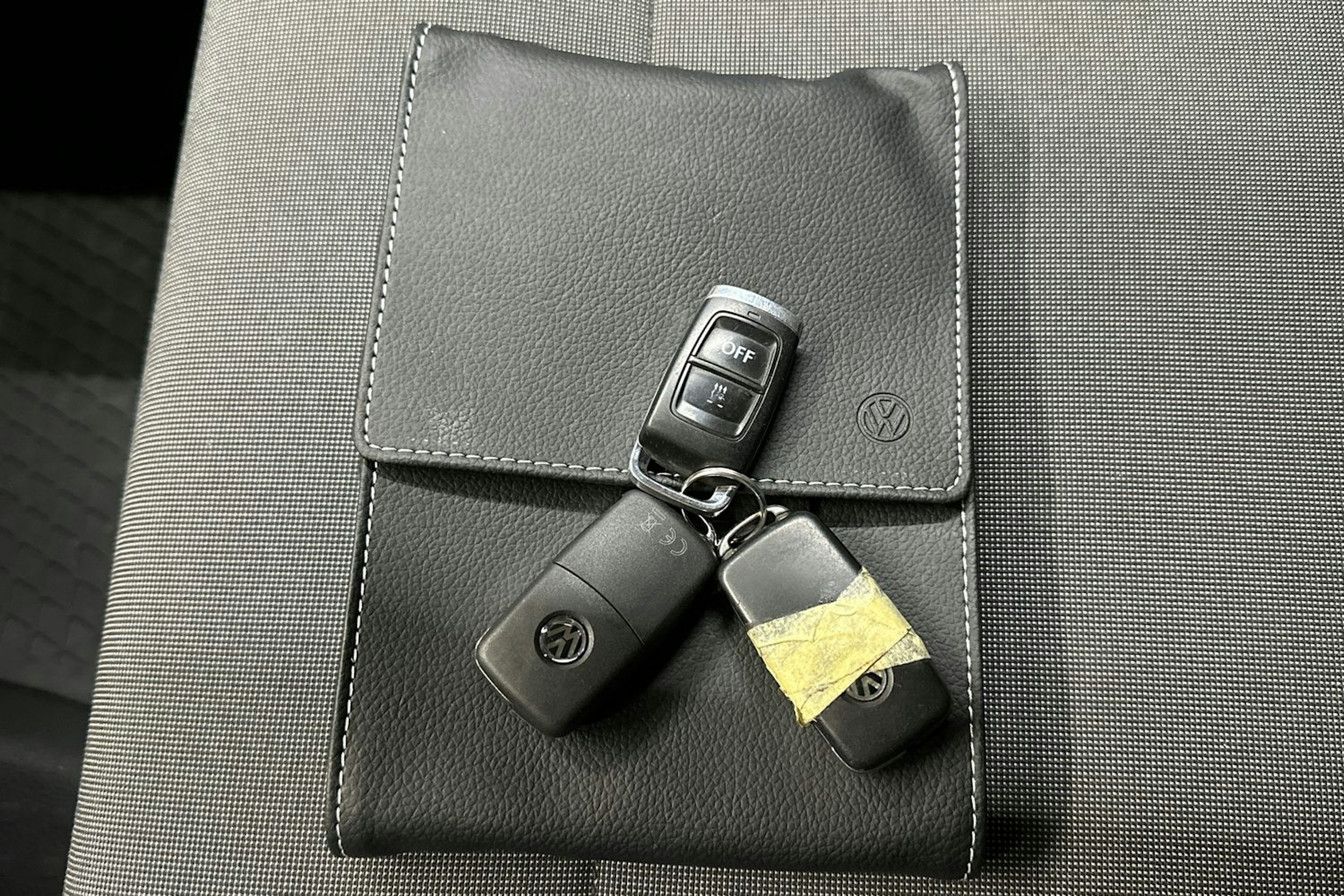 sininen Volkswagen Transporter 2019 kuva 36.