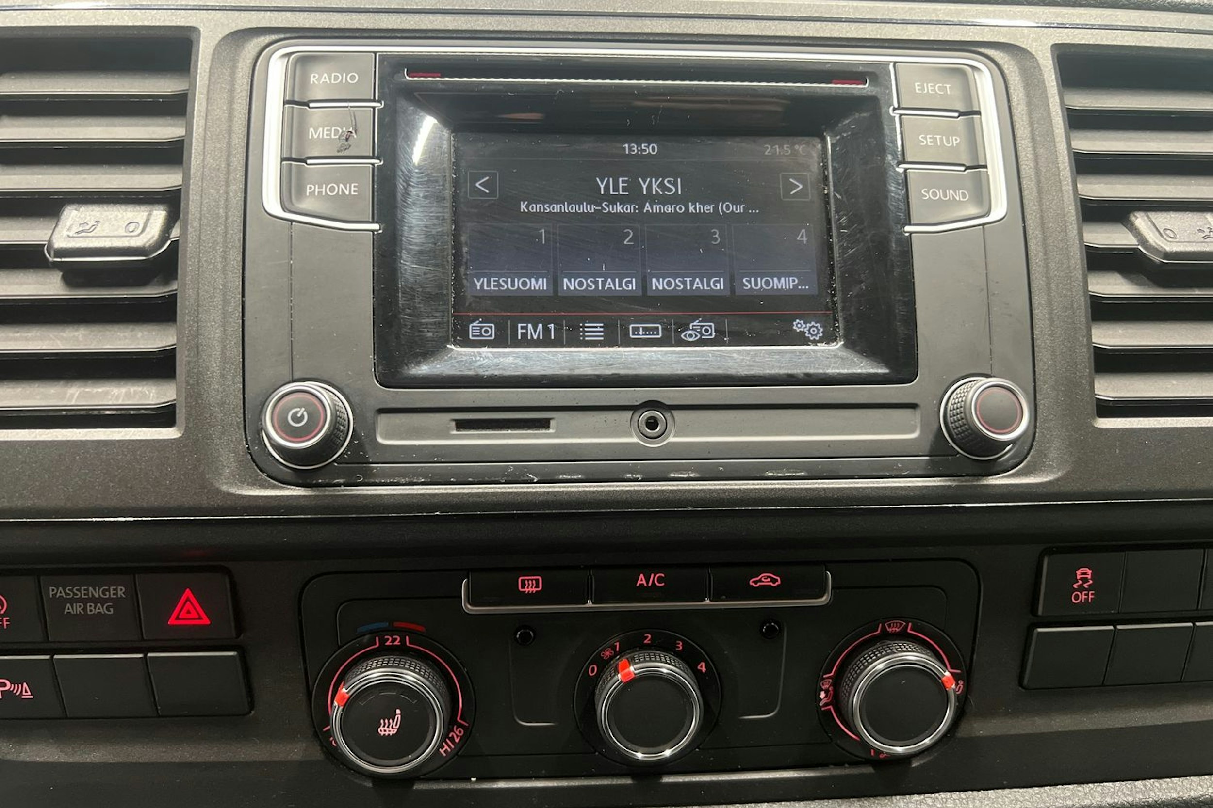 Sininen Volkswagen TRANSPORTER 2019 kuva 12.