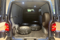 Sininen Volkswagen TRANSPORTER 2019 kuva 16.