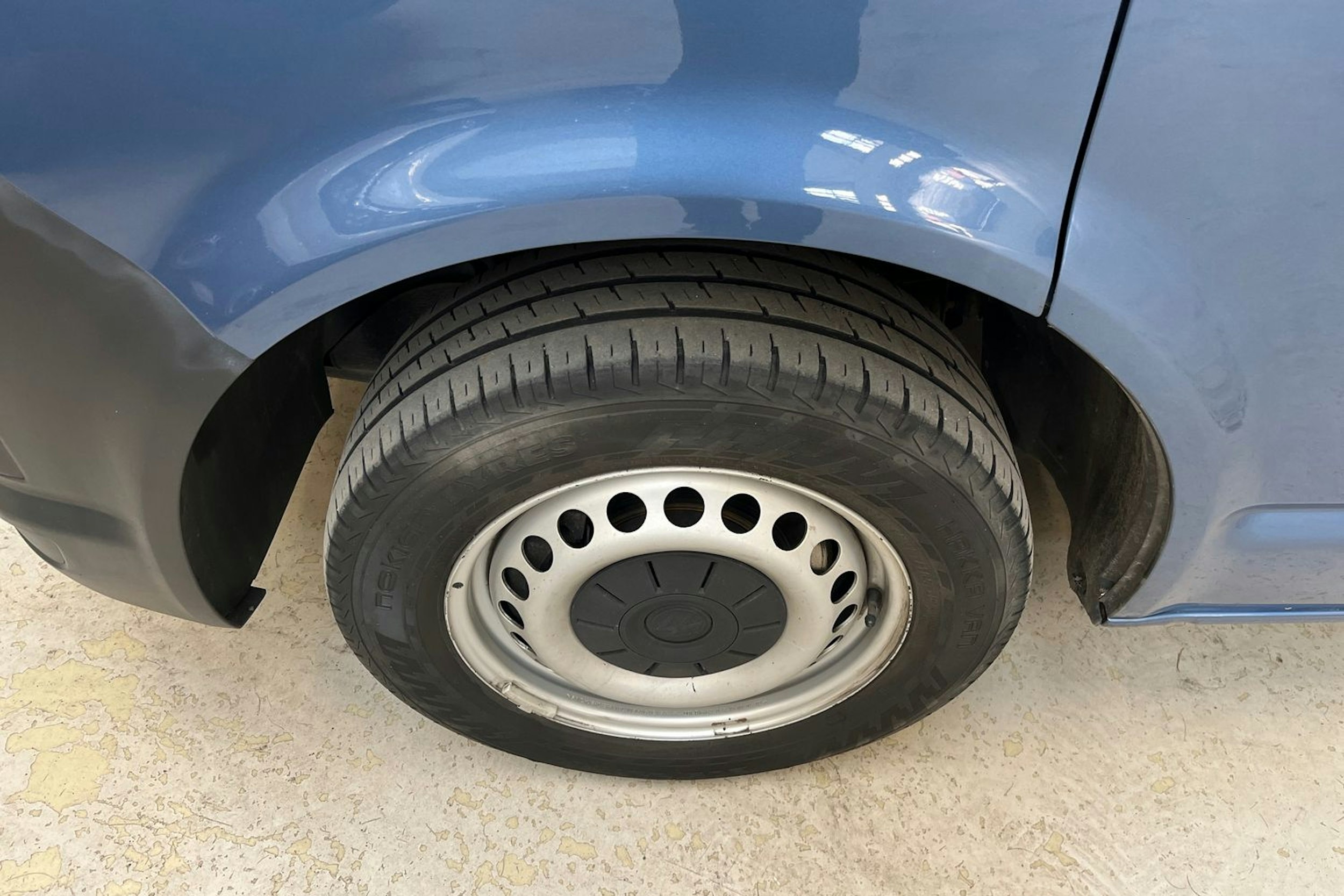 met. sininen Volkswagen Transporter 2019 kuva 11.