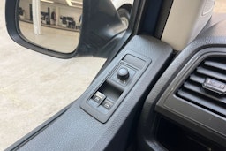 met. sininen Volkswagen Transporter 2019 kuva 17.