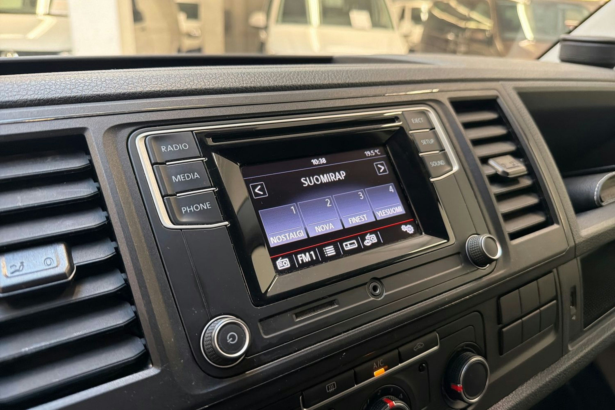 met. sininen Volkswagen Transporter 2019 kuva 13.