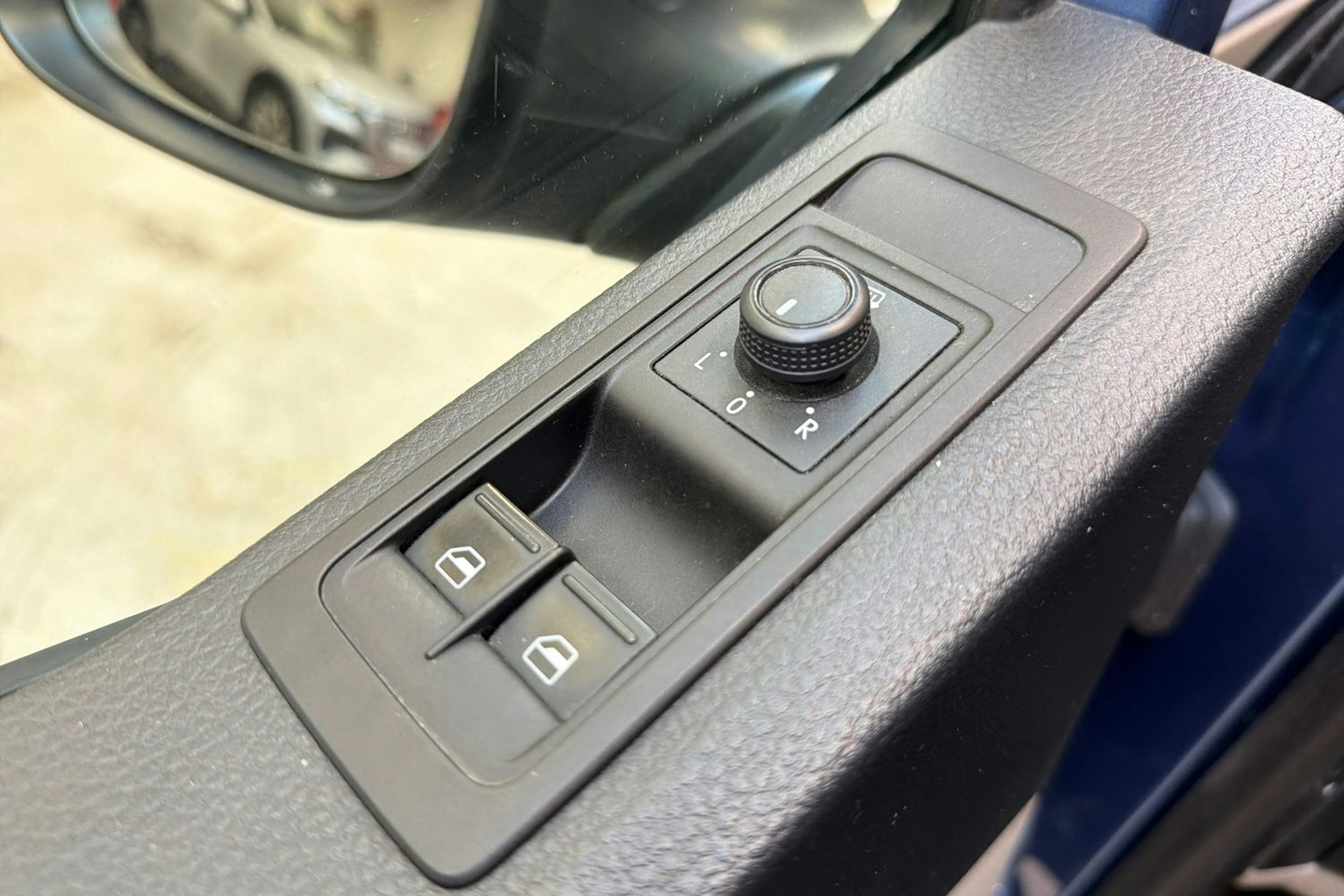 met. sininen Volkswagen Transporter 2019 kuva 17.