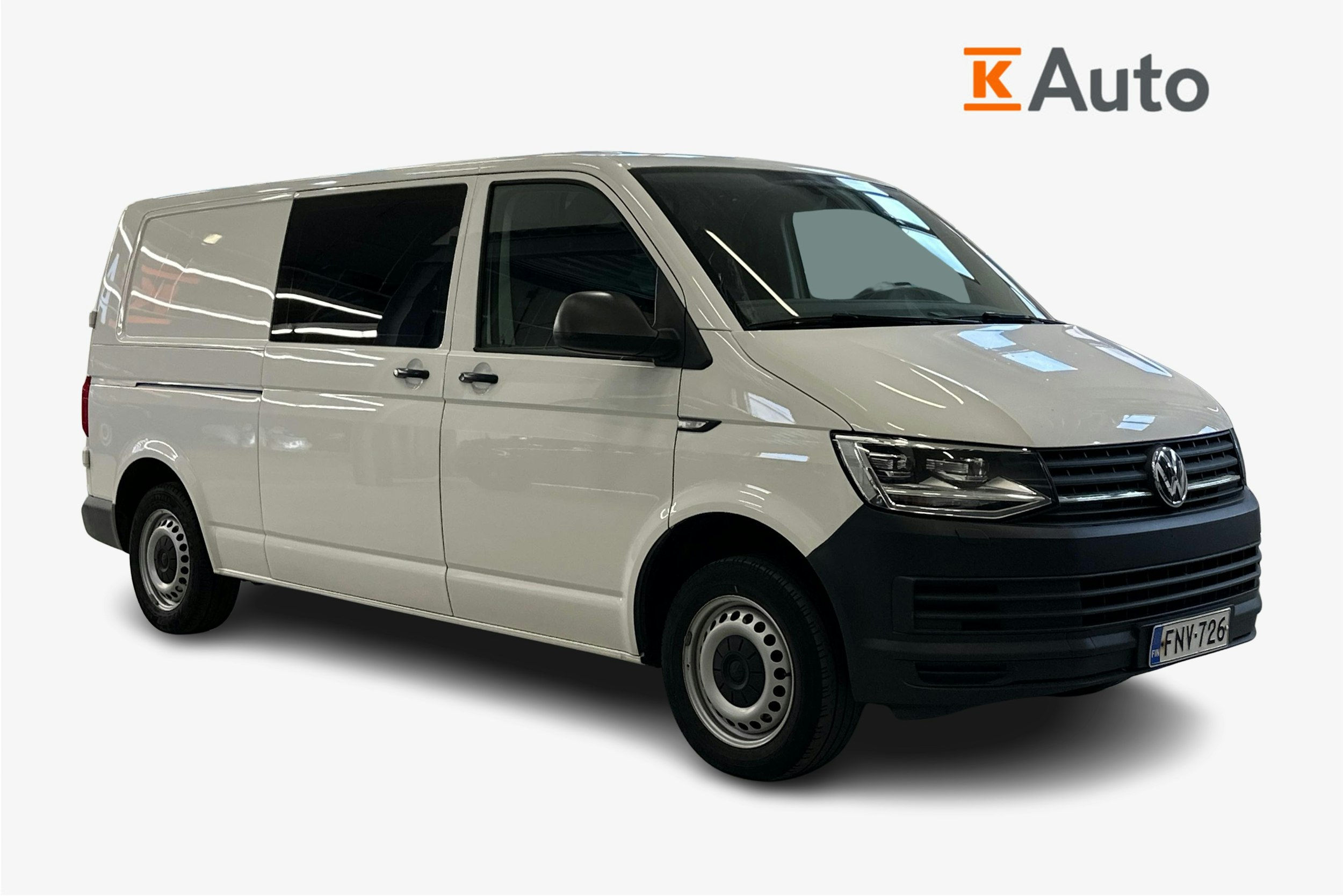 valkoinen Volkswagen Transporter 2019 kuva 1.