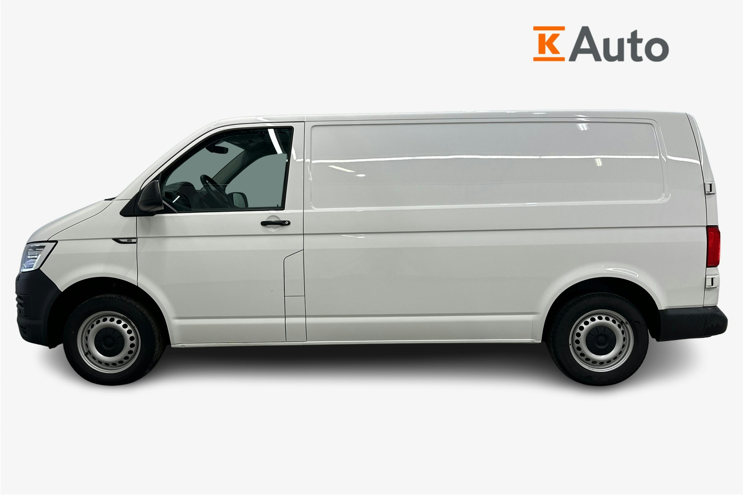 valkoinen Volkswagen Transporter 2019 kuva 5.