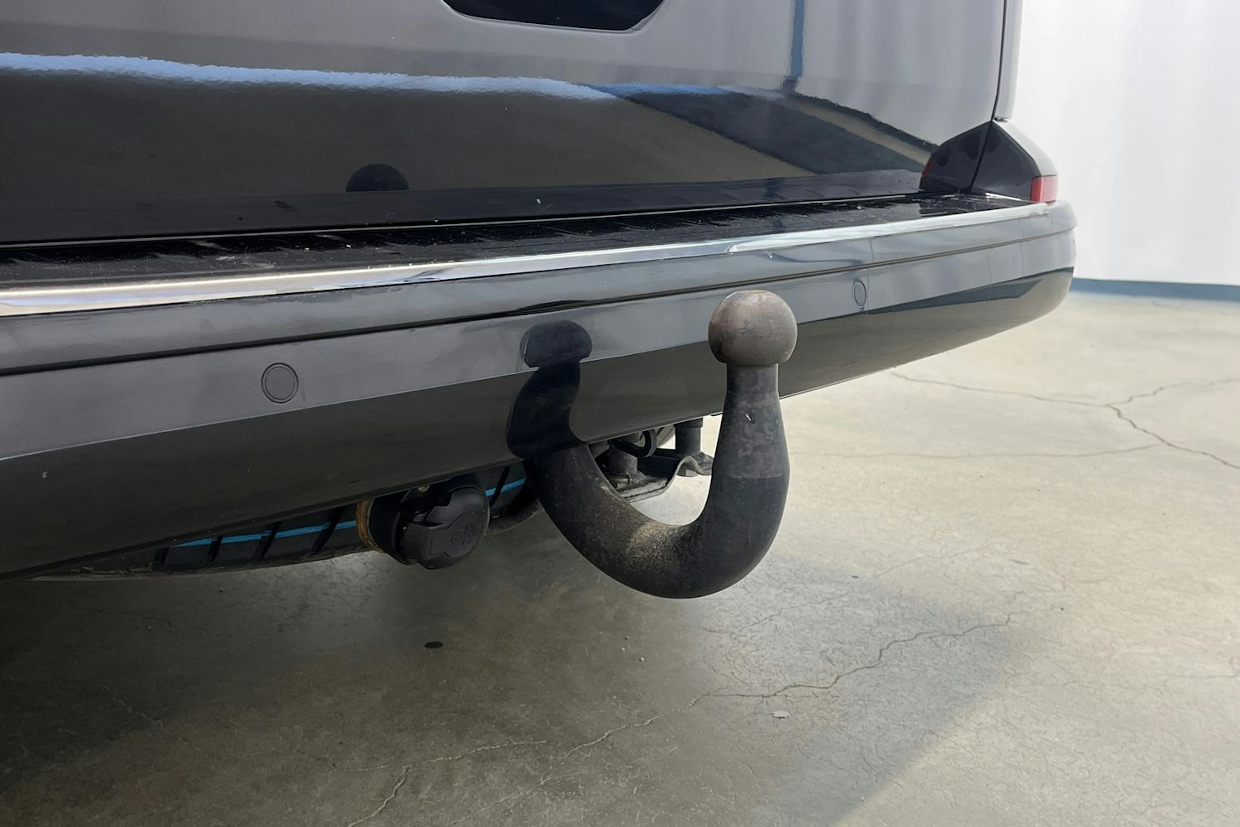 Musta Volkswagen Transporter 2019 kuva 13.