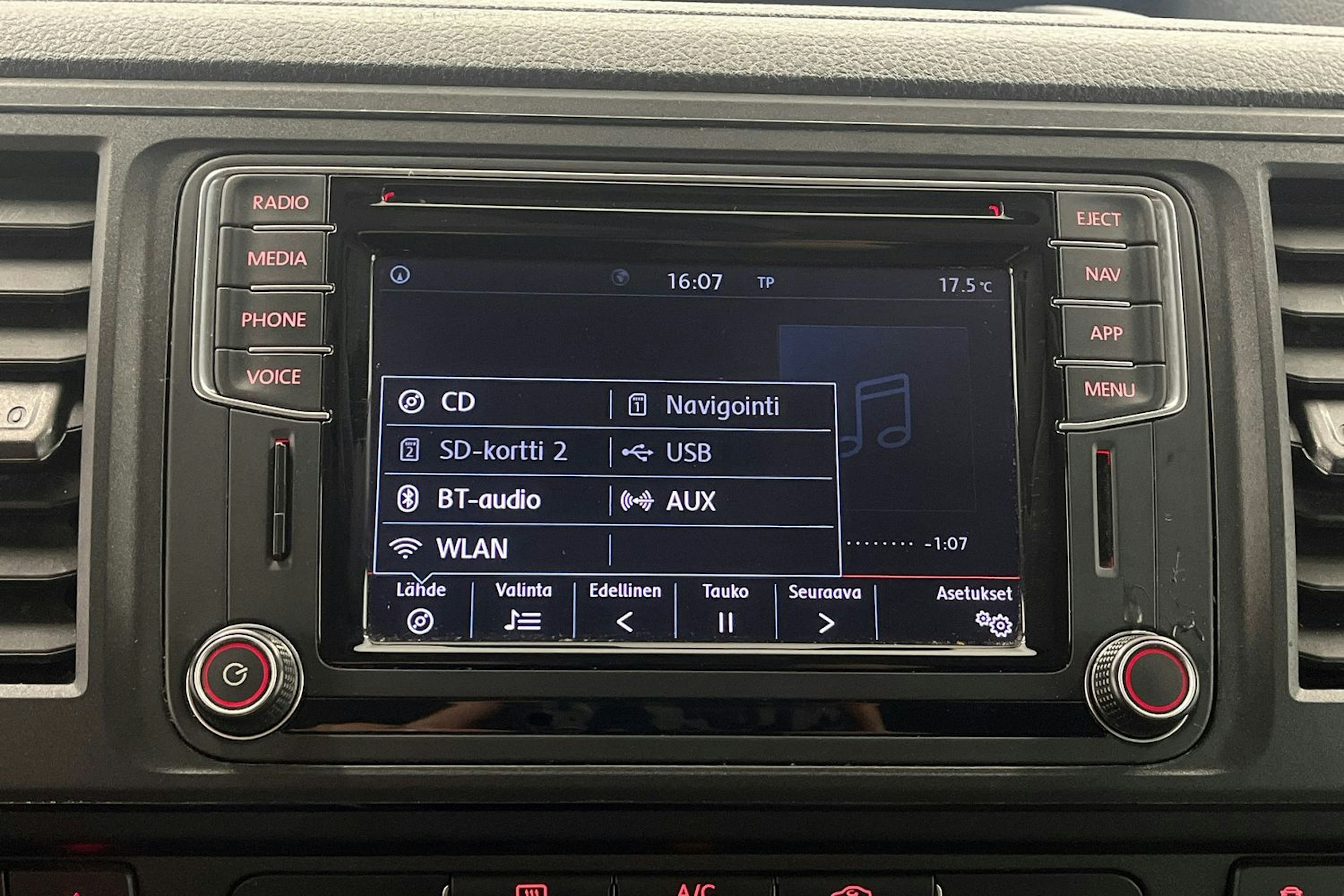 Musta Volkswagen Transporter 2019 kuva 31.